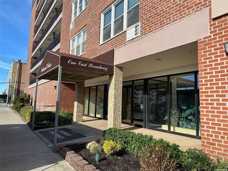 1 E Broadway #2A, Long Beach, NY 11561