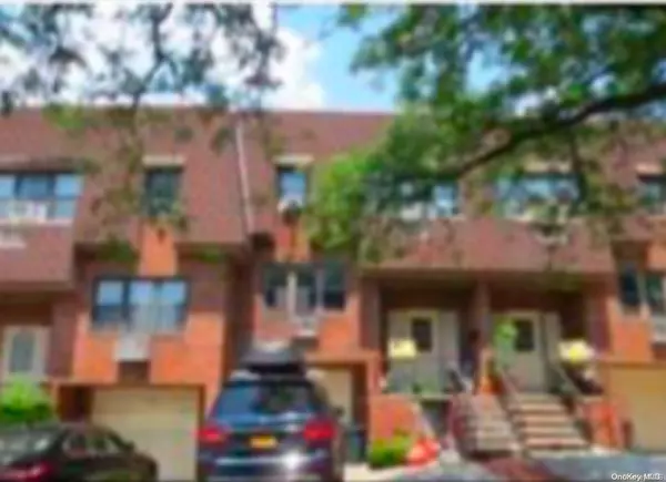 240-27 69th AVE, Douglaston, NY 11362