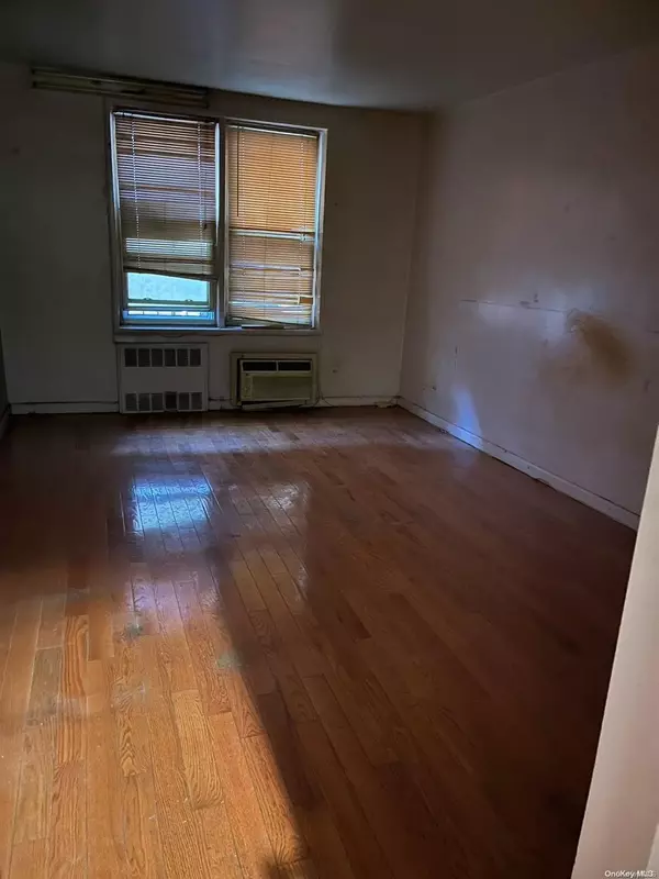 Flushing, NY 11354,14430 Sanford #1F