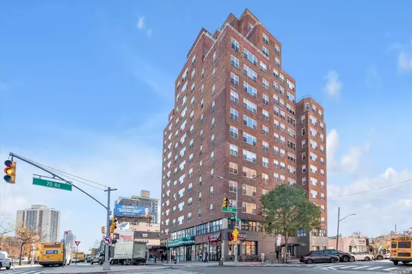 107-40 Queens BLVD #17E, Forest Hills, NY 11375