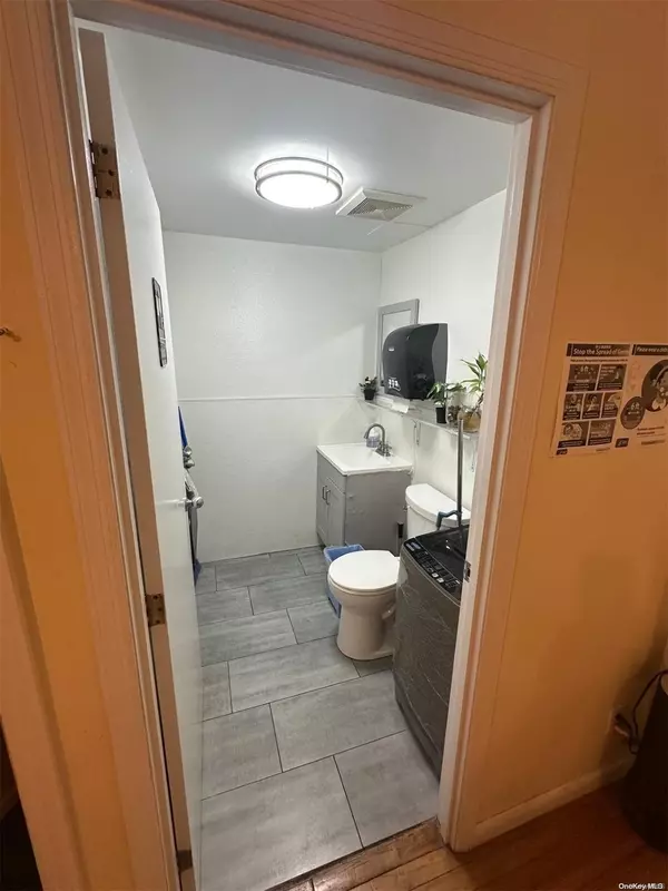 Elmhurst, NY 11373,87-33 Justice Ave #1FL