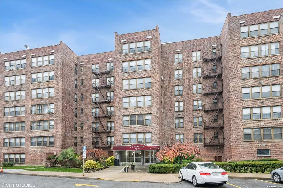 Bayside, NY 11360,209-39 23rd AVE #4K