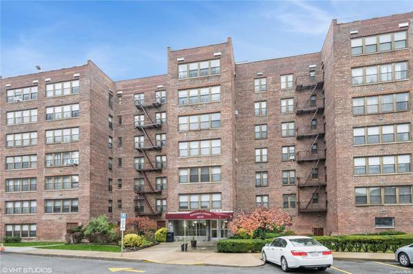 Bayside, NY 11360,209-39 23rd AVE #4K