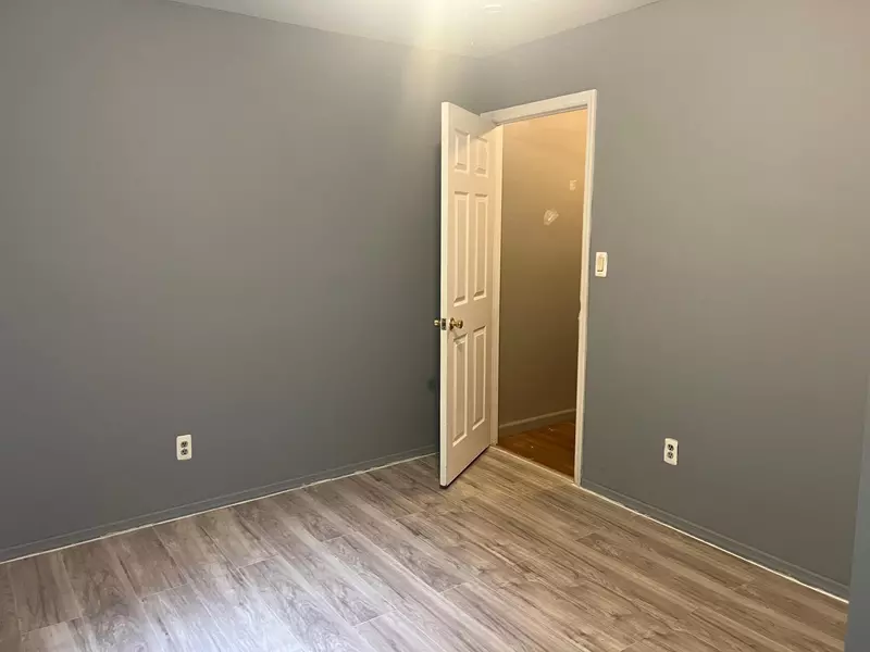 15 Old Field Road, Setauket, NY 11733