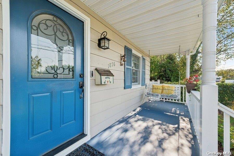 North Bellmore, NY 11710,1876 Monroe AVE