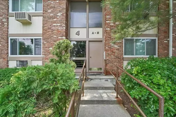 4 ROLLING WAY, UNIT G #G, Peekskill, NY 10566