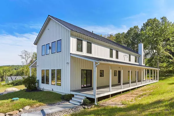 12 CRIMSON HILL RD, Clinton Corners, NY 12572