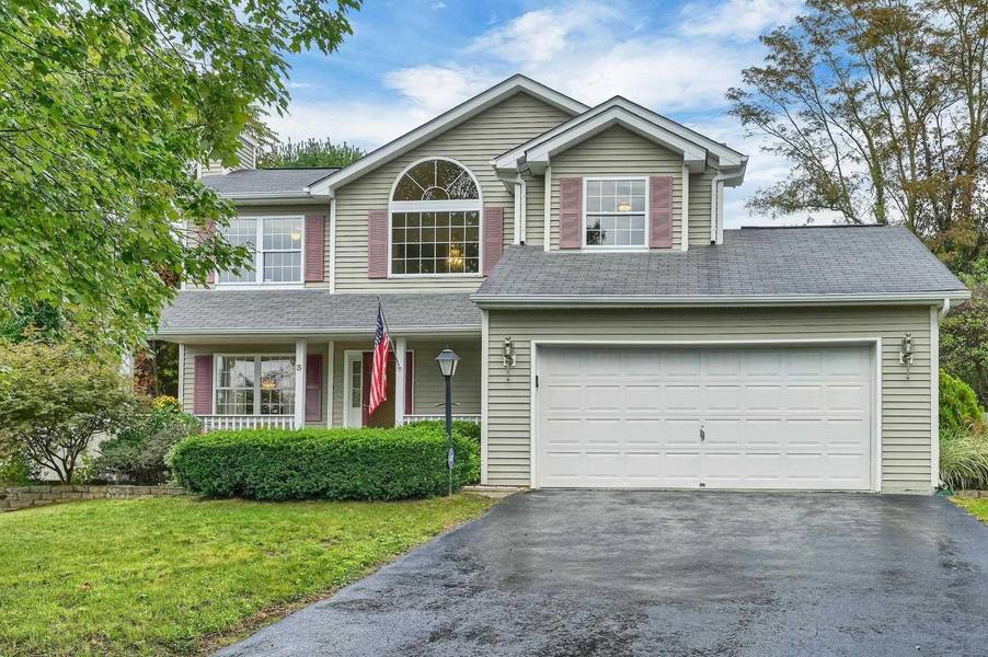 3 PEARLBUSH LN, Poughkeepsie, NY 12603