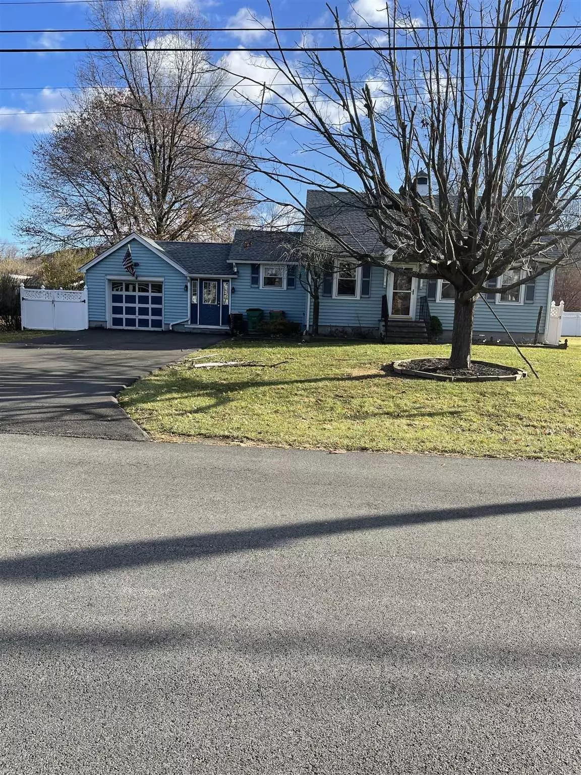 Fishkill, NY 12524,34 MAPLE