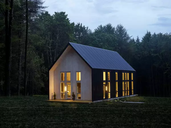 16 VAN DERBURGH CLOSE, Stone Ridge, NY 12484