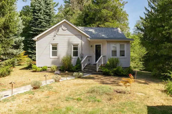 122 LOMALA LN, Hopewell Junction, NY 12533