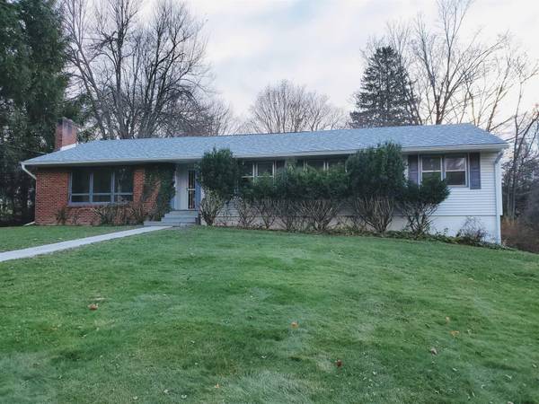3 CREEK BEND RD,  Poughkeepsie,  NY 12603