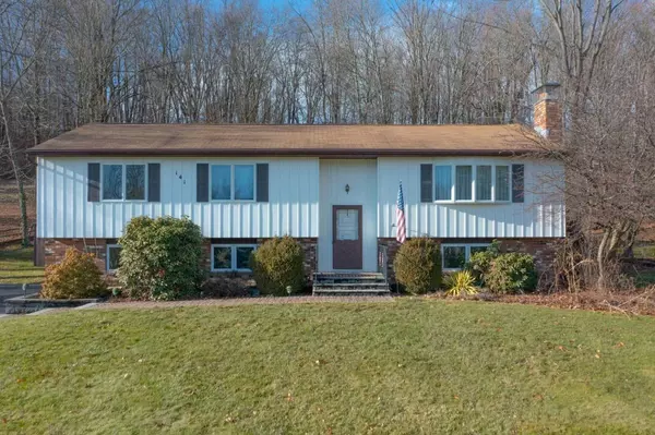 Pleasant Valley, NY 12569,141 FOREST VALLEY RD