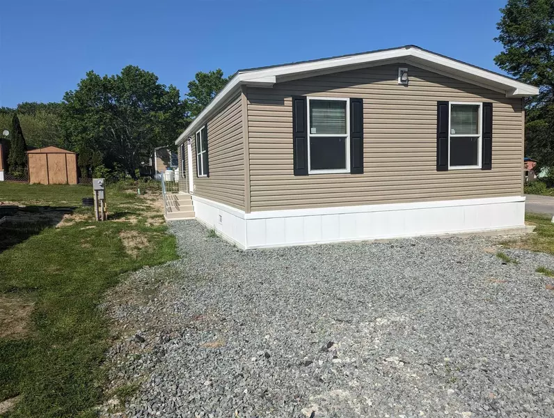 33 SHORE LN, Out Of Area, NY 12722