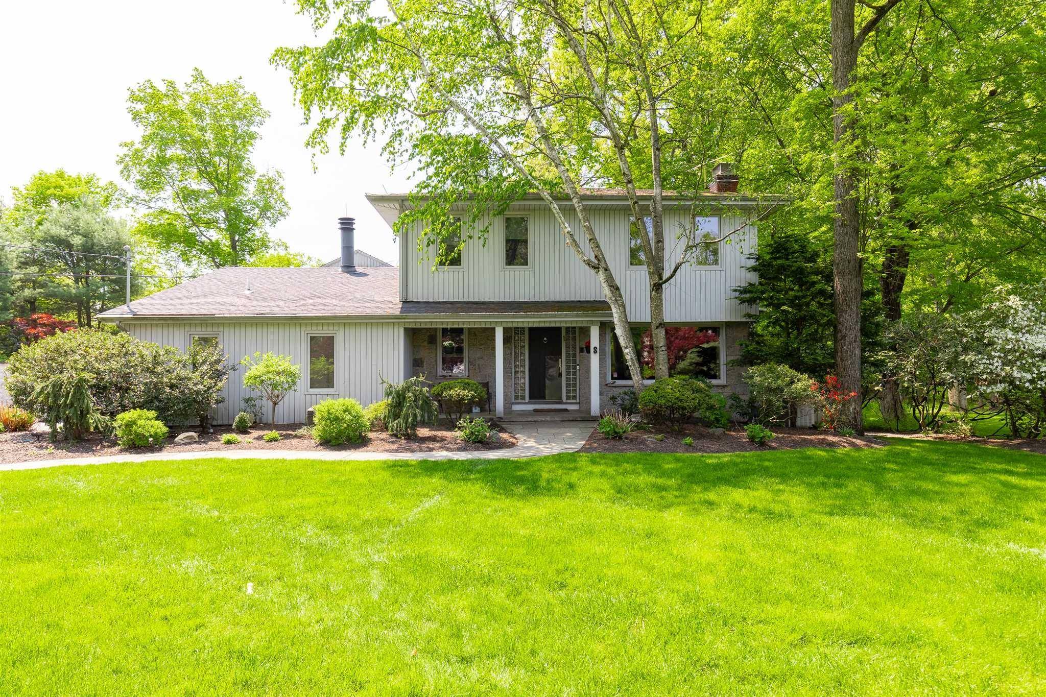 8 BRENTWOOD DR, Poughkeepsie, NY 12603