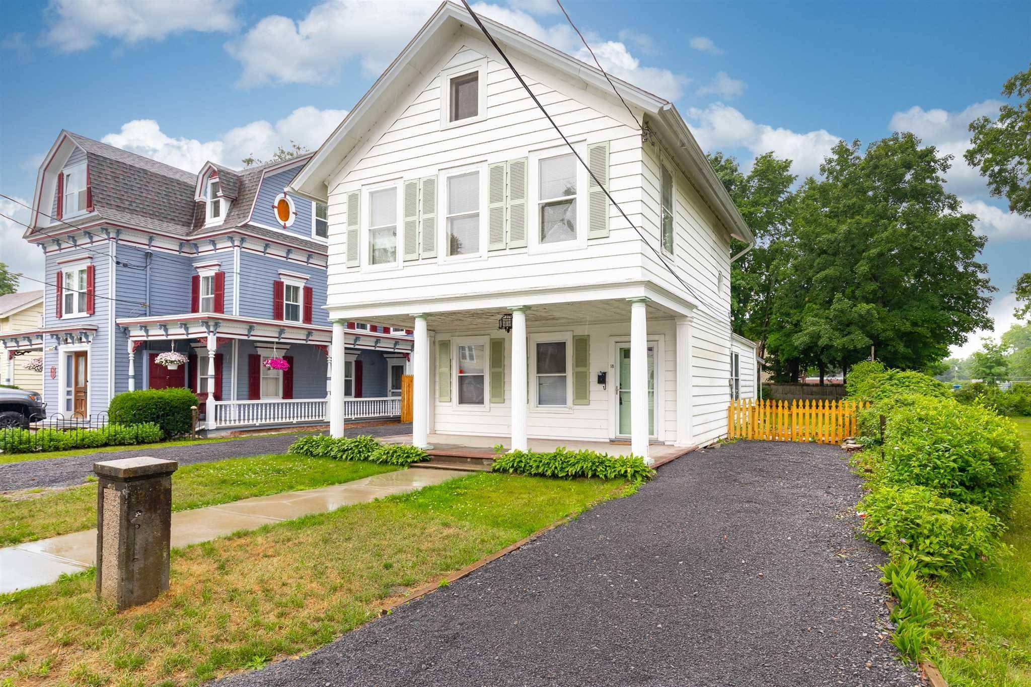 18 HARVEY ST, Hyde Park, NY 12538