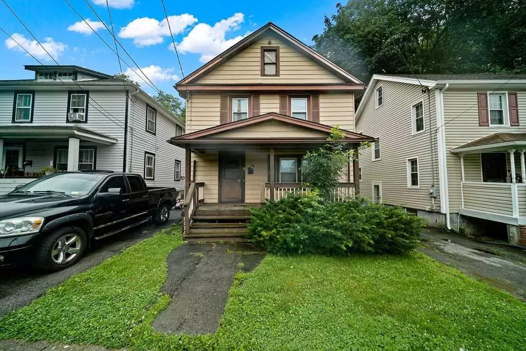 Poughkeepsie, NY 12601,9 WEED ST