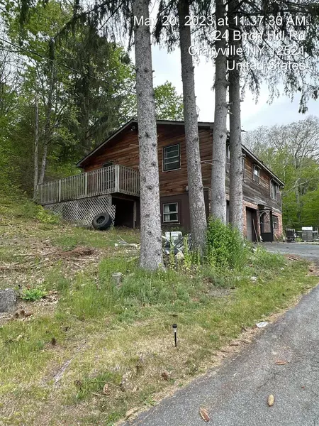 24 BIRCH HILL RD, Craryville, NY 12521