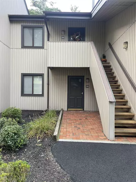 2903 FOX LN #2-1B, Poughkeepsie, NY 12603