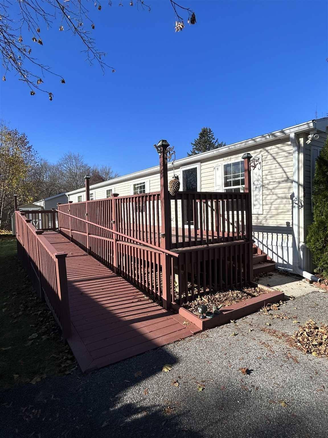 60 SURRY LN, Hyde Park, NY 12538