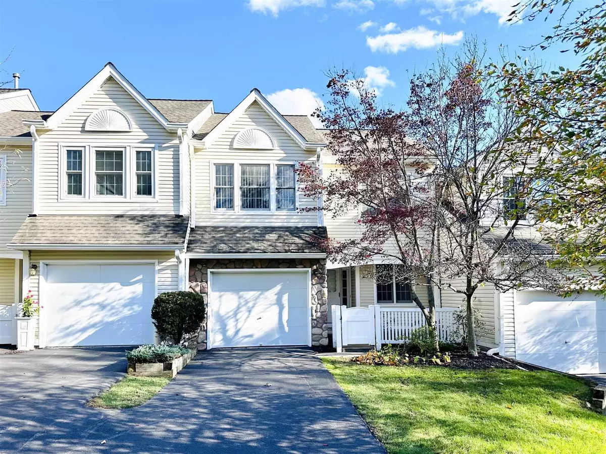 Fishkill, NY 12524,83 SPRUCE RIDGE DR