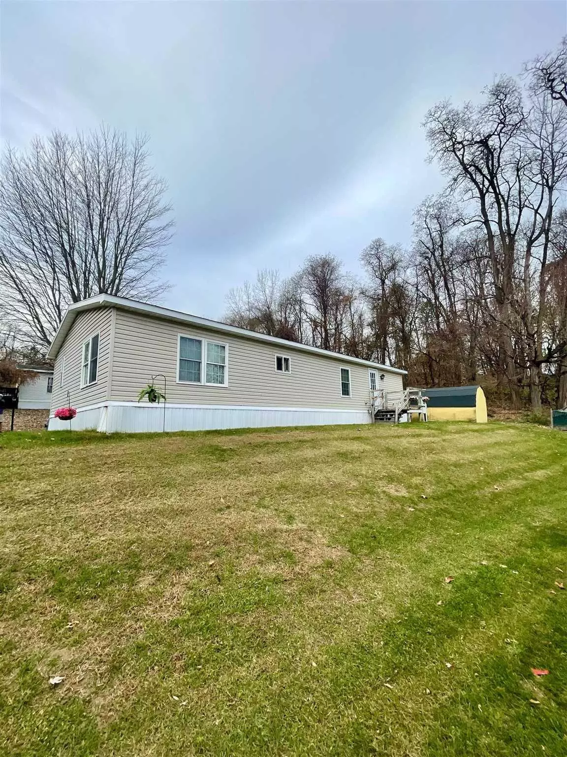 Port Ewen, NY 12466,34 INDIANA