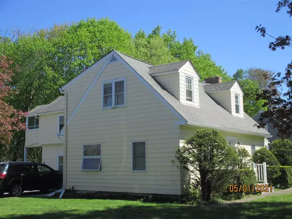 Hyde Park, NY 12538,932 VIOLET AVE