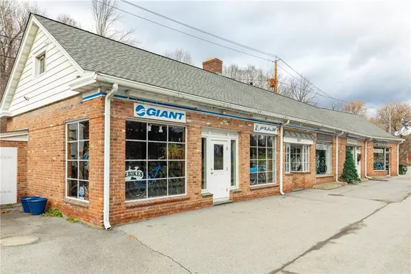 Pleasant Valley, NY 12569,1557 MAIN ST