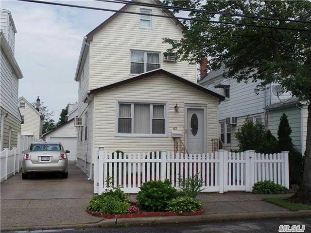 43 Dewitt ST, Valley Stream, NY 11580