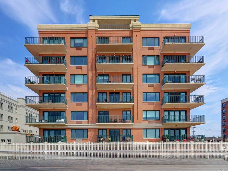 260 W Broadway #6g, Long Beach, NY 11561