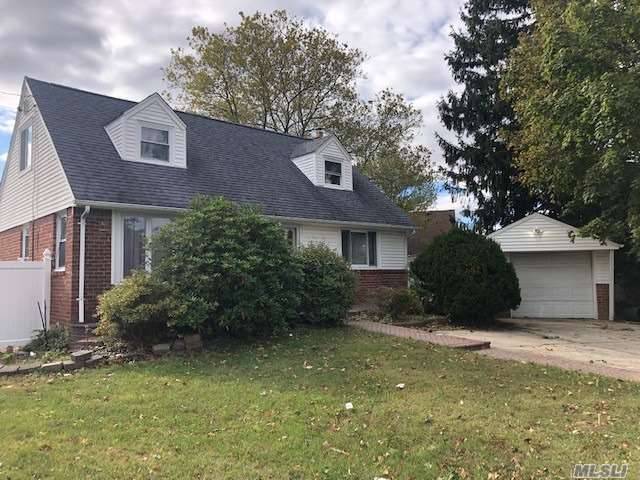 142 Bellmore RD, East Meadow, NY 11554