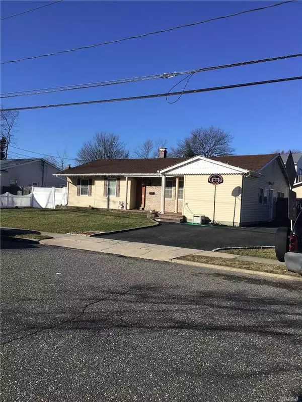 Brentwood, NY 11717,21 Stuyvesant ST