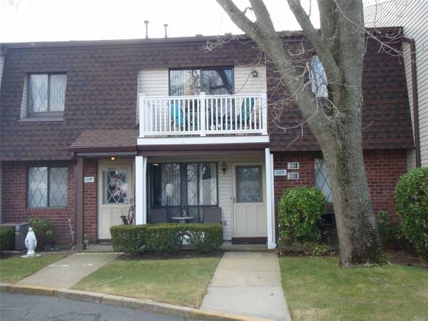 Copiague, NY 11726