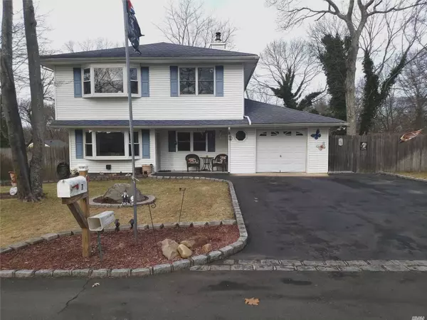 Manorville, NY 11949,7 Grove AVE