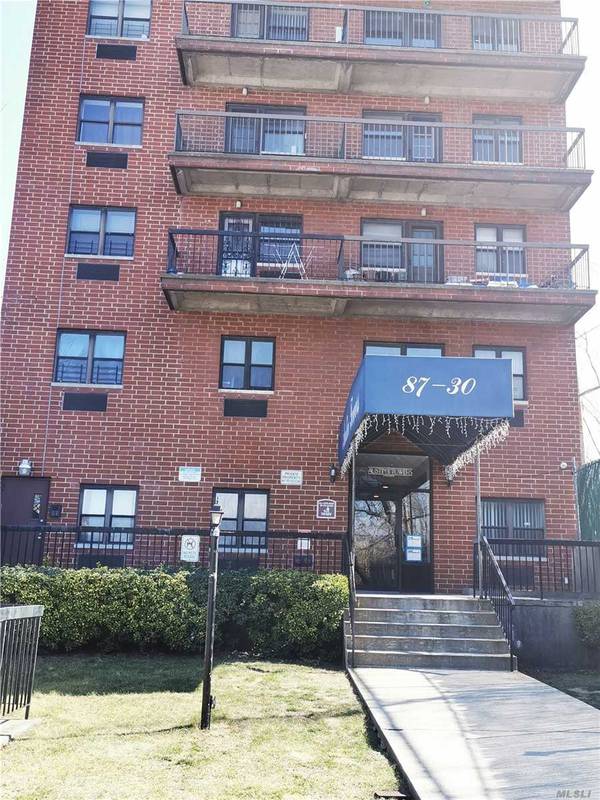 87-30 62nd Ave #4A, Rego Park, NY 11374