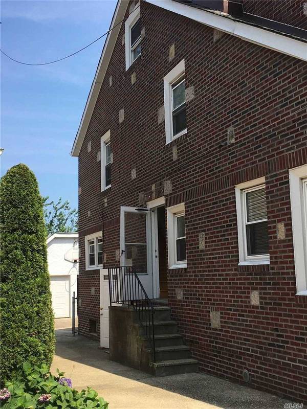 33-23 147 PL, Flushing, NY 11354