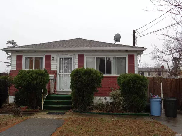 Brentwood, NY 11717,8 Campion ST