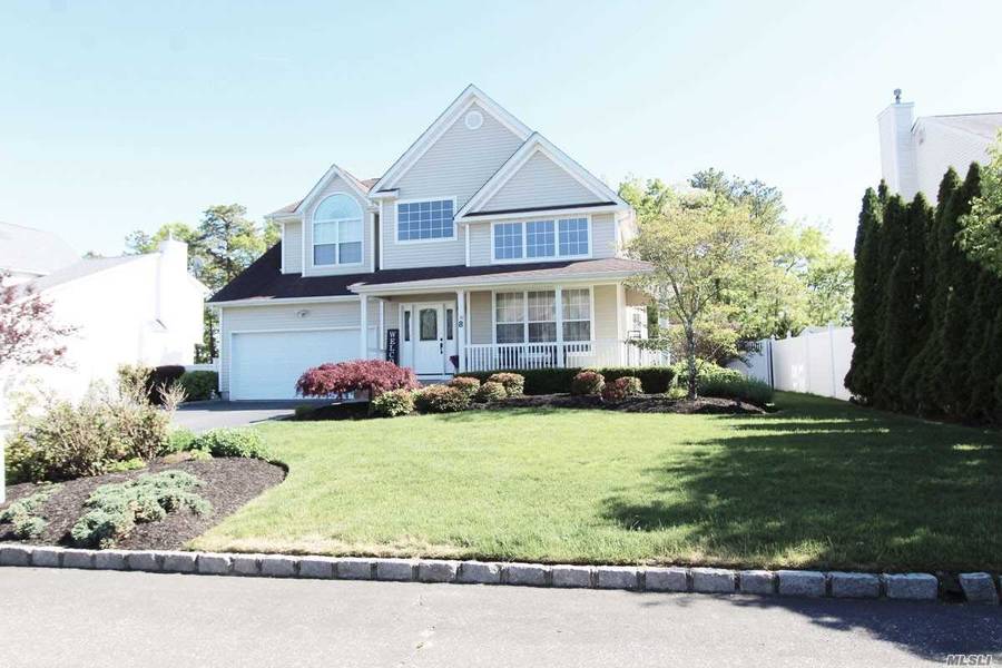 8 Shady View XING, Manorville, NY 11949