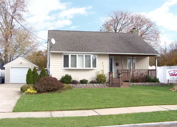 North Babylon, NY 11703,33 Kane PL