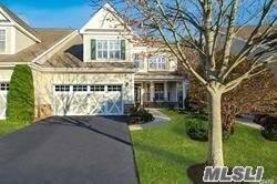 44 Applause DR, Eastport, NY 11941