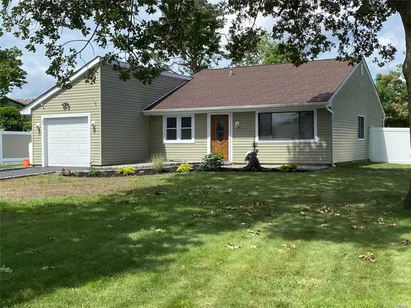 Medford, NY 11763,11 Cody LN