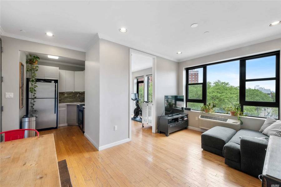 452 Lafayette AVE #5F, Bedford-stuyvesant, NY 11205