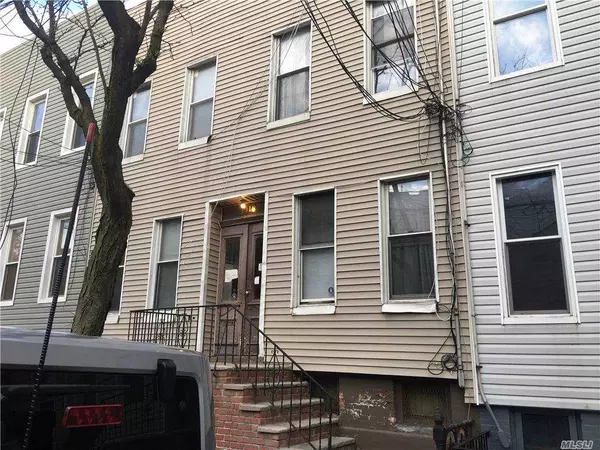 Ridgewood, NY 11385,19-18 Palmetto ST