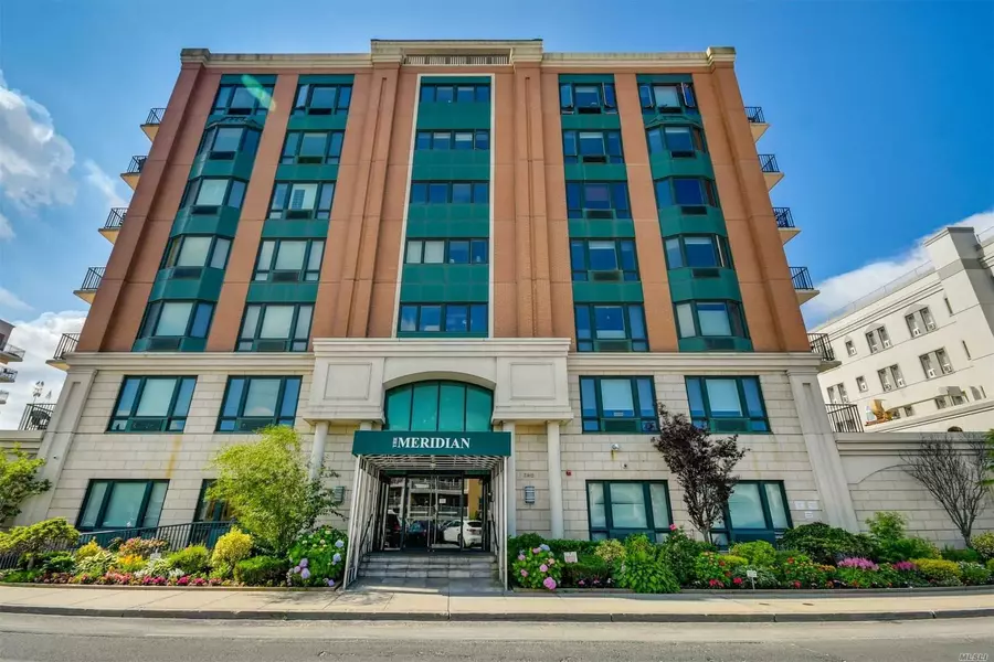 260 W Broadway #7F, Long Beach, NY 11561