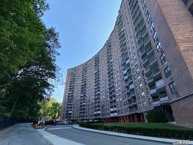 90-60 Union TPKE #9B, Glendale, NY 11385