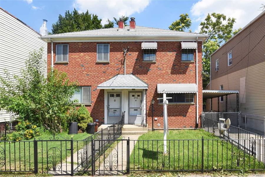 67-19 50th Ave, Maspeth, NY 11378