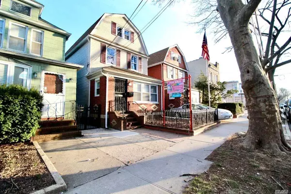 Elmhurst, NY 11373,86-08 56th AVE