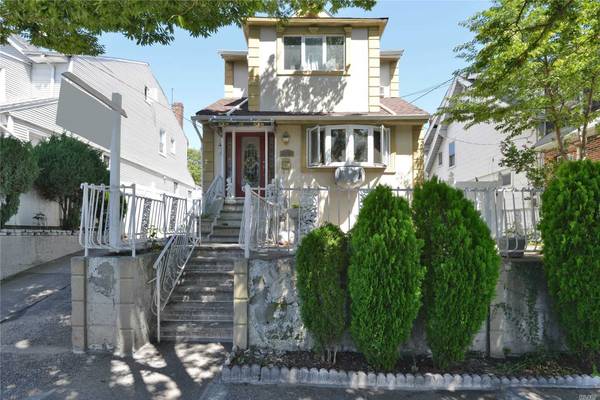 156-05 46 AVE, Flushing, NY 11355