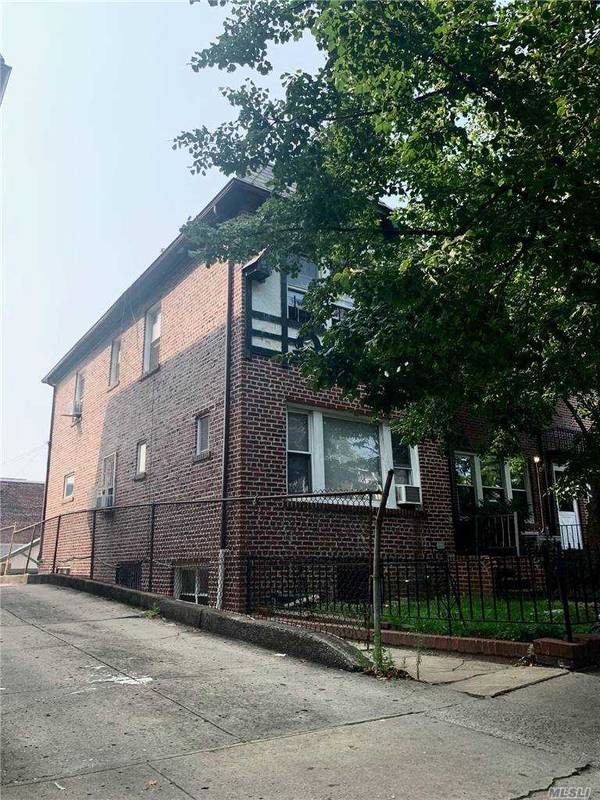 34-32 71 ST, Jackson Heights, NY 11372