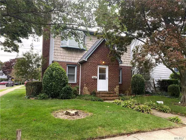 North Bellmore, NY 11710,2743 Court ST